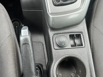 Ford Focus - Thumbnail 25