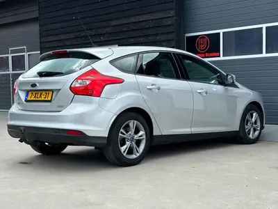 Ford Focus - Thumbnail 28