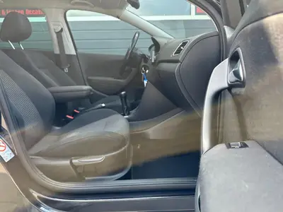 Volkswagen Polo - Thumbnail 13