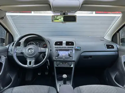 Volkswagen Polo - Thumbnail 14