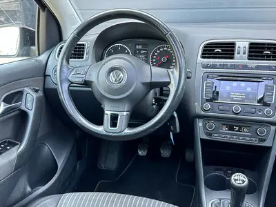 Volkswagen Polo - Thumbnail 16