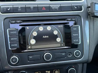 Volkswagen Polo - Thumbnail 18