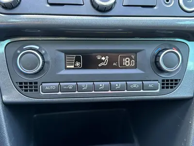 Volkswagen Polo - Thumbnail 19
