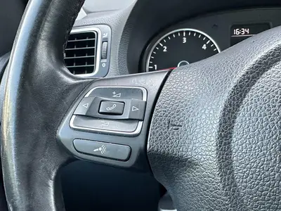 Volkswagen Polo - Thumbnail 23