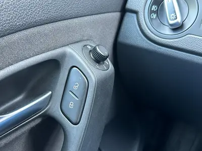 Volkswagen Polo - Thumbnail 27