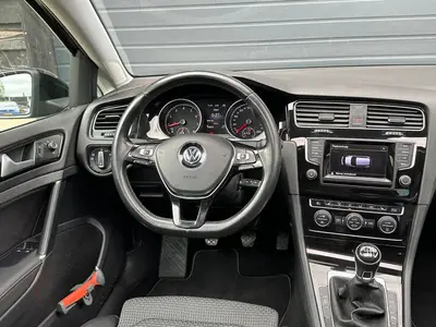 Volkswagen Golf - Thumbnail 15