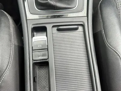 Volkswagen Golf - Thumbnail 19