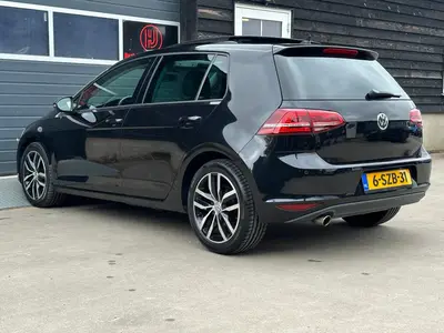 Volkswagen Golf - Thumbnail 30