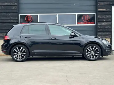 Volkswagen Golf - Thumbnail 8