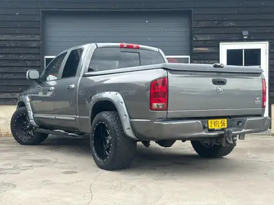 Dodge Ram - Thumbnail 4