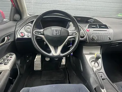 Honda Civic - Thumbnail 18