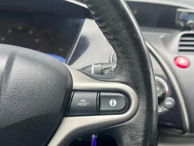 Honda Civic - Thumbnail 22