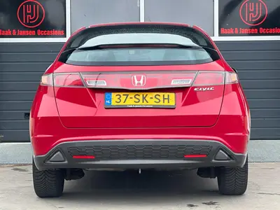 Honda Civic - Thumbnail 7