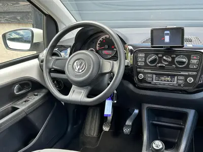 Volkswagen up! - Thumbnail 14