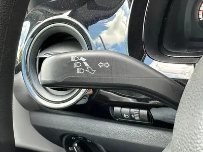 Volkswagen up! - Thumbnail 19