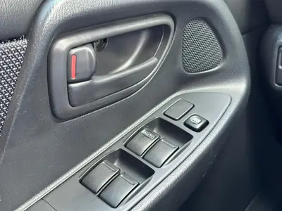 Subaru Impreza - Thumbnail 23