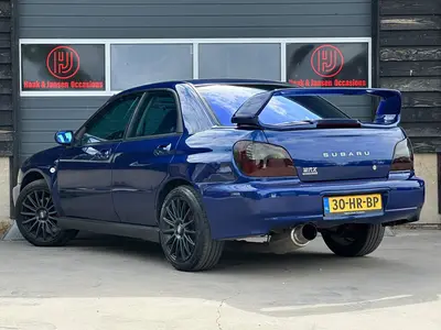 Subaru Impreza - Thumbnail 5