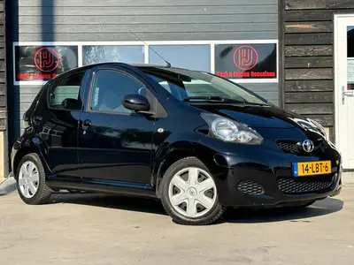 Toyota Aygo - Thumbnail 3