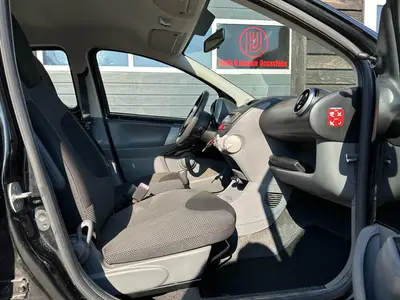 Toyota Aygo - Thumbnail 10