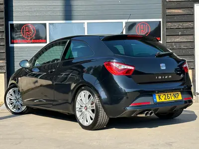 SEAT Ibiza - Thumbnail 4