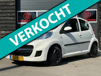 Peugeot 107 - Thumbnail 2