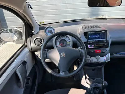 Peugeot 107 - Thumbnail 15