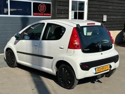 Peugeot 107 - Thumbnail 29