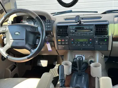 Land Rover Discovery - Thumbnail 16