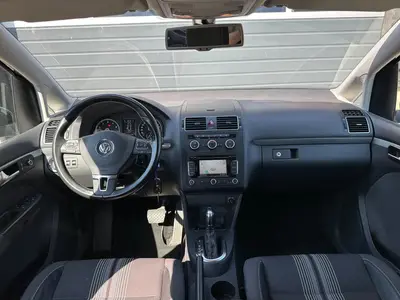 Volkswagen Touran - Thumbnail 12