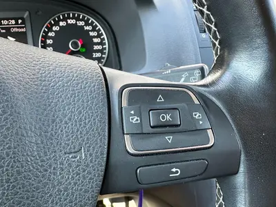 Volkswagen Touran - Thumbnail 20