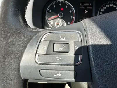 Volkswagen Touran - Thumbnail 21