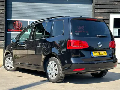 Volkswagen Touran - Thumbnail 4