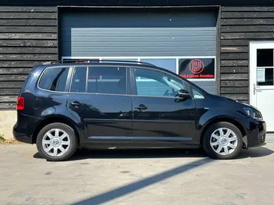 Volkswagen Touran - Thumbnail 9