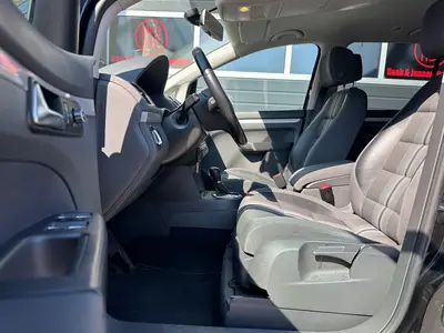 Volkswagen Touran - Thumbnail 10