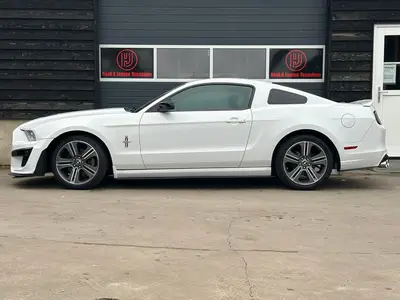 Mustang - Thumbnail 9