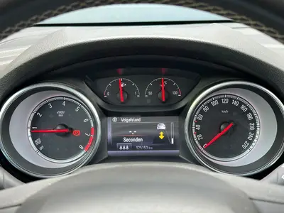 Opel Astra - Thumbnail 24