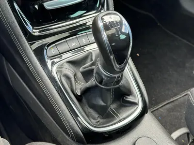 Opel Astra - Thumbnail 29