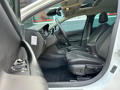 Opel Astra - Thumbnail 10