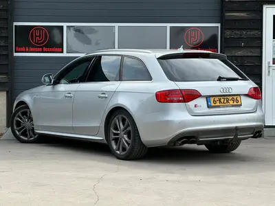 Audi S4 - Thumbnail 4