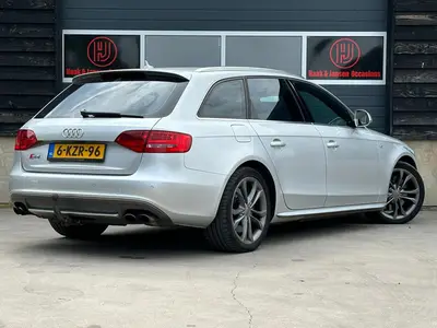 Audi S4 - Thumbnail 5