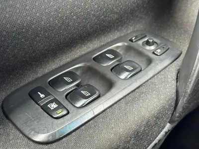 Volvo V70 - Thumbnail 16