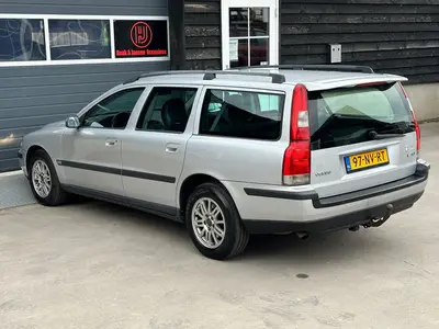 Volvo V70 - Thumbnail 25