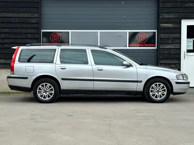 Volvo V70 - Thumbnail 6