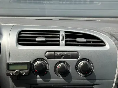 SEAT Leon - Thumbnail 21