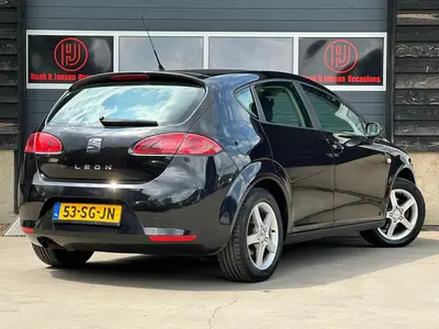 SEAT Leon - Thumbnail 5