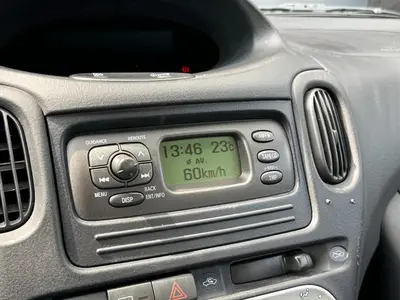 Toyota Yaris Verso - Thumbnail 17