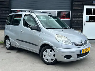 Toyota Yaris Verso - Thumbnail 3