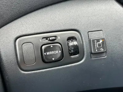 Toyota Yaris Verso - Thumbnail 24