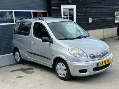 Toyota Yaris Verso - Thumbnail 28