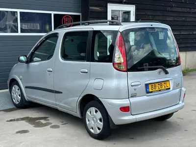 Toyota Yaris Verso - Thumbnail 29